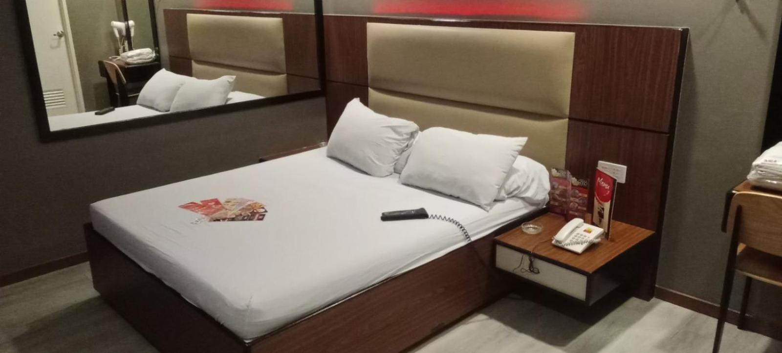 Hotel Sogo Buendia Pasay Kültér fotó