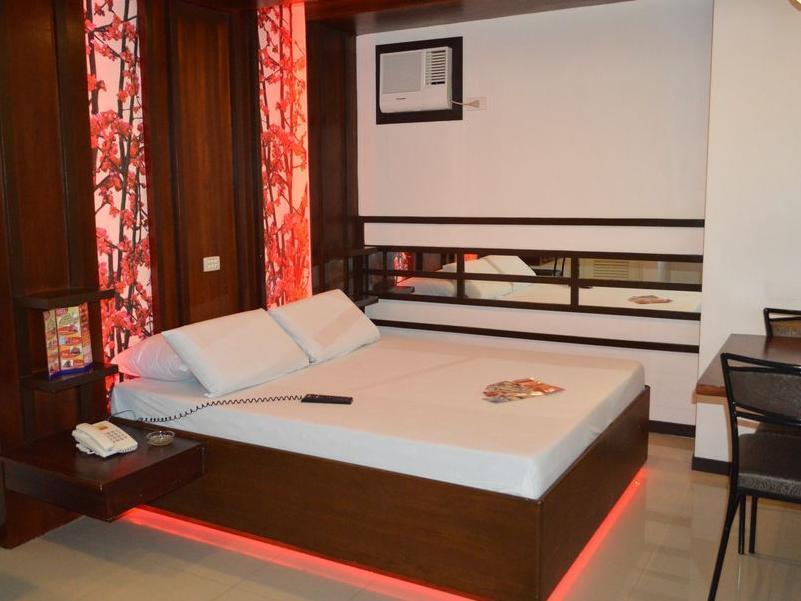 Hotel Sogo Buendia Pasay Kültér fotó