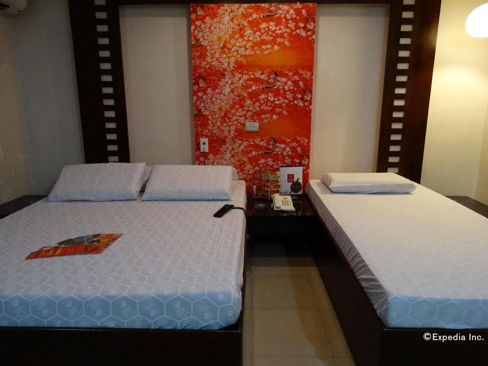Hotel Sogo Buendia Pasay Kültér fotó