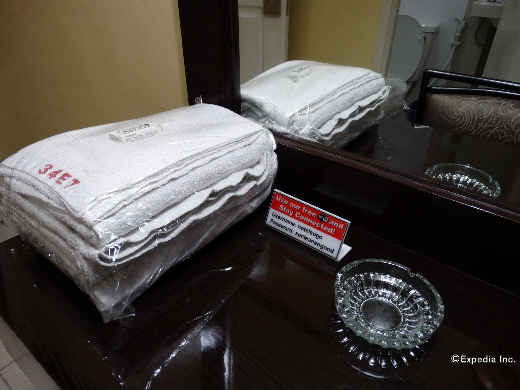 Hotel Sogo Buendia Pasay Kültér fotó